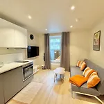 Smart & - New Renovated Apartament Oslo