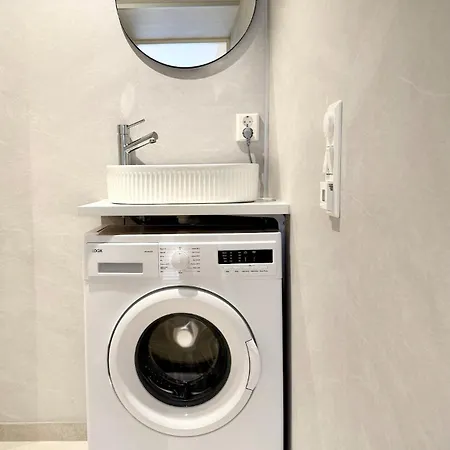 Smart & - New Renovated